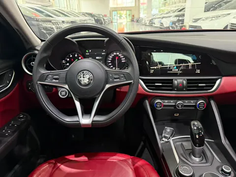 Alfa Romeo Giulia