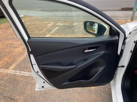 Mazda Mazda2 (Demio)