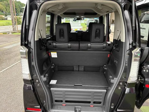 Honda N-BOX Plus Custom