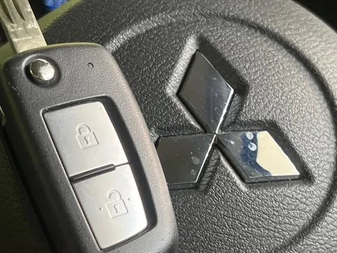 Mitsubishi eK Space