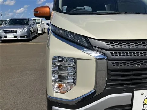 Mitsubishi eK X