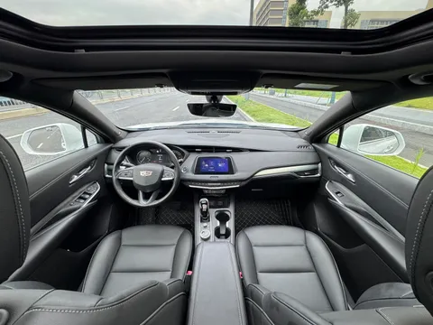 Cadillac XT4