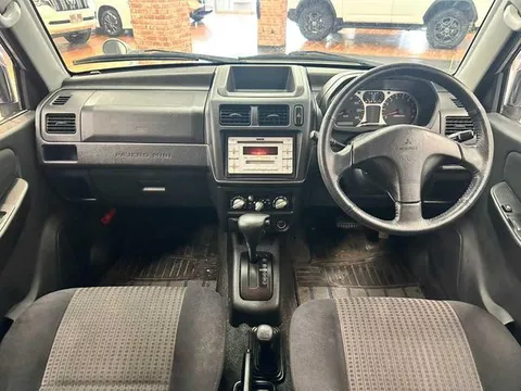 Mitsubishi Pajero Mini
