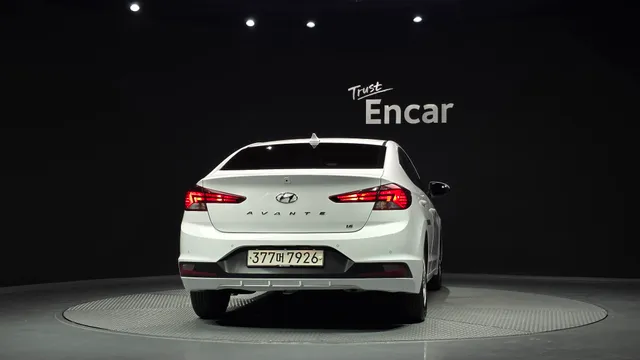 Hyundai Elantra (Avante)