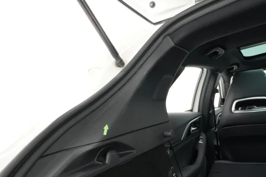 Infiniti Q30