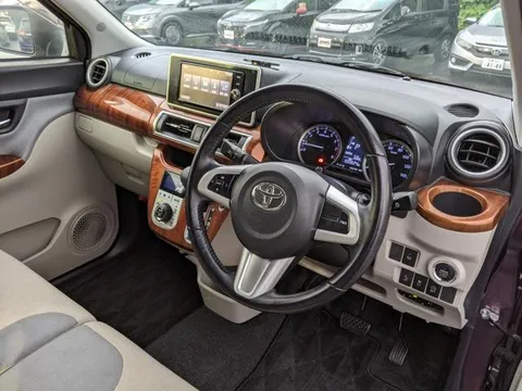 Toyota Pixis Joy