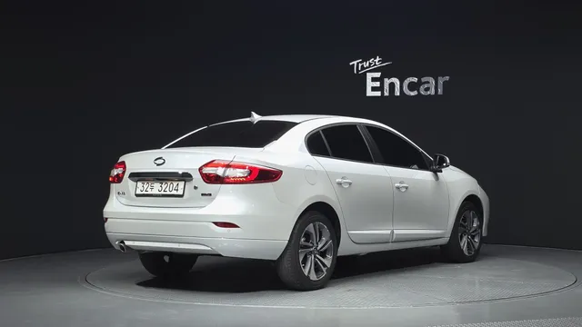 Renault SM3