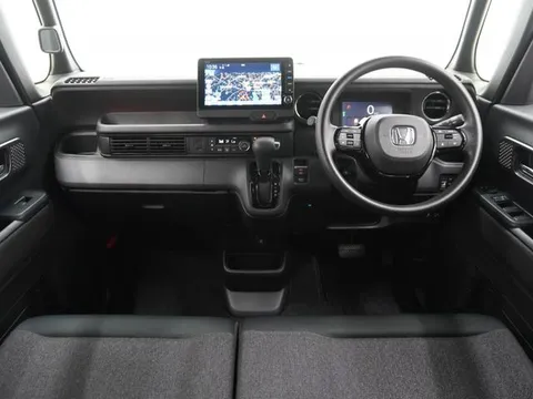 Honda N-BOX Custom