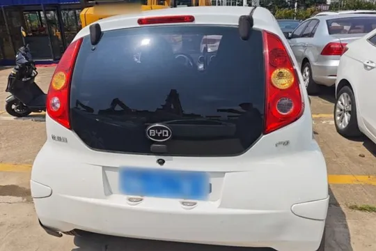 BYD F0