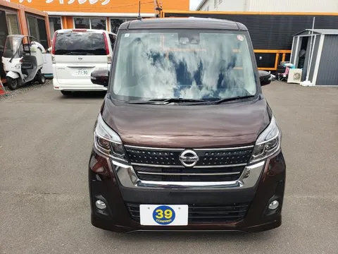 Nissan Dayz Roox