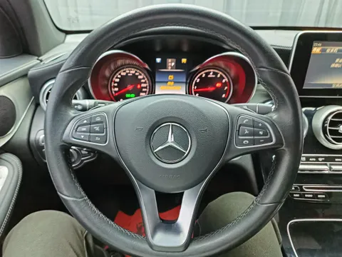 Mercedes-Benz Mercedes-Benz GLC