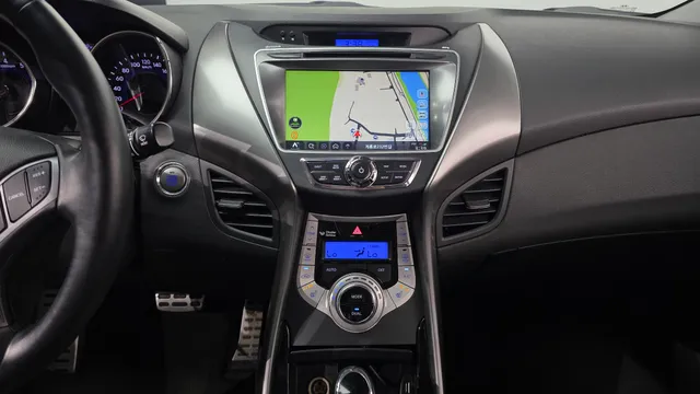 Hyundai Elantra (Avante)