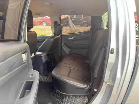 Isuzu RE-MAX