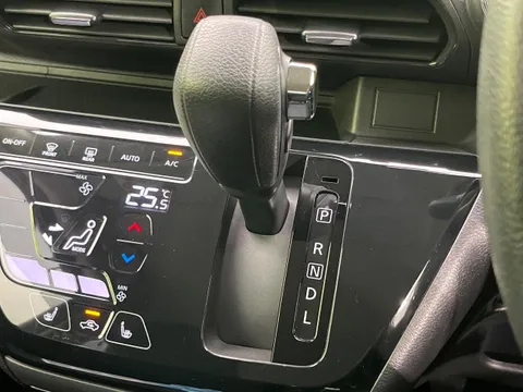 Mitsubishi eK X