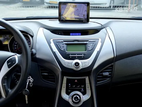 Hyundai Elantra (Avante)