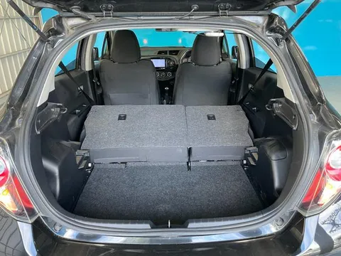 Toyota Yaris (Vitz)