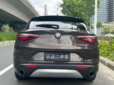 Alfa Romeo Stelvio