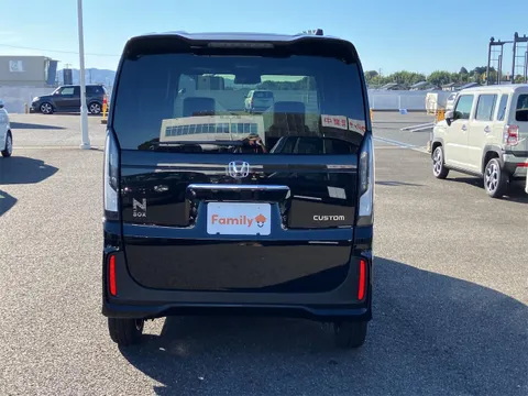 Honda N-BOX Custom