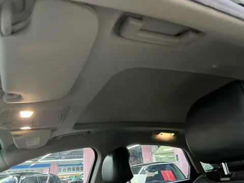 Ford Taurus