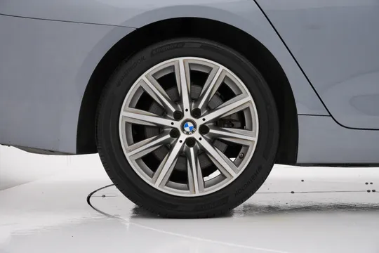 BMW BMW