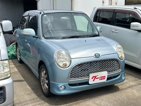 Daihatsu Mira Gino