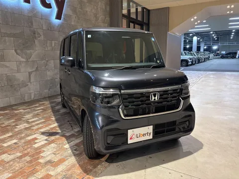 Honda N-BOX Custom