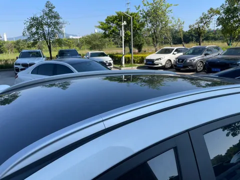 Geely Emgrand GS