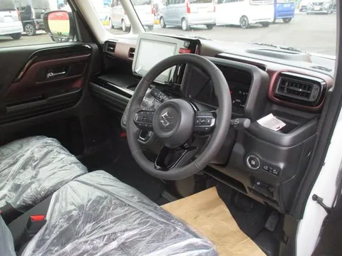 Suzuki Spacia Custom