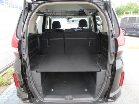 Honda Freed Plus