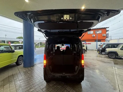 Honda N-VAN Plus Style