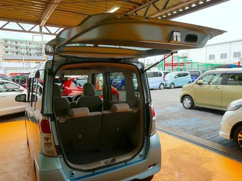 Mitsubishi eK Space