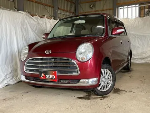 Daihatsu Mira Gino