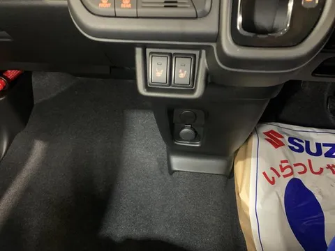 Suzuki Spacia Gear