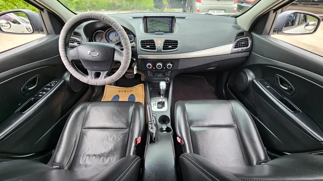 Renault SM3