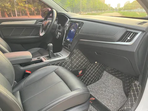 Roewe RX5