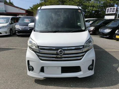 Nissan Dayz Roox