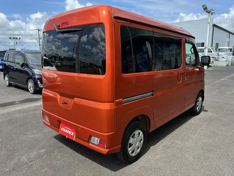 Toyota Pixis Van