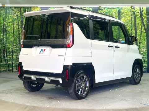 Mitsubishi Delica Mini