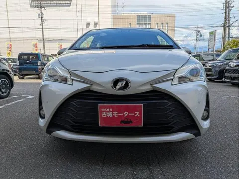Toyota Yaris (Vitz)