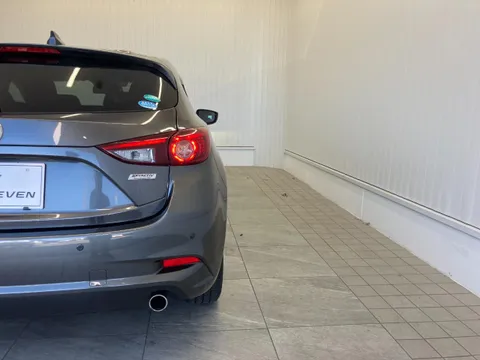 Mazda Axela Sport