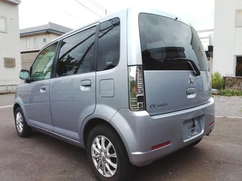 Mitsubishi eK Wagon