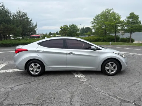 Hyundai Elantra (Avante)