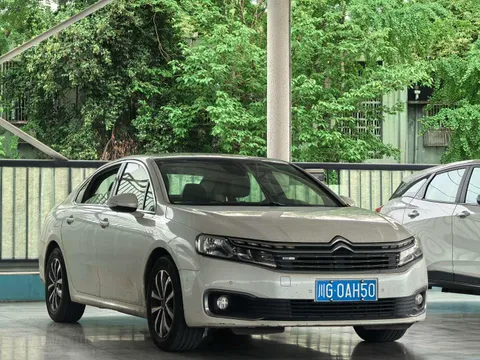 Citroen C6