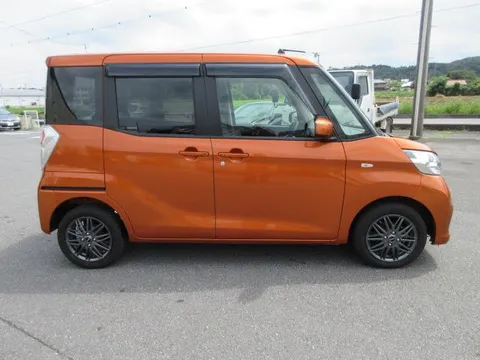 Nissan Dayz Roox