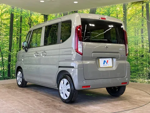 Suzuki Spacia