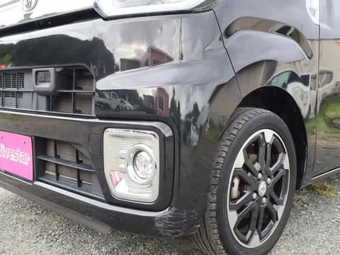Toyota Pixis Mega