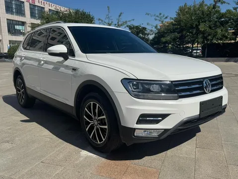 Volkswagen Tiguan L