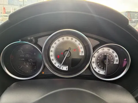 Mazda MX-5 (Roadster)