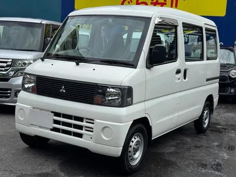 Mitsubishi Minicab Van