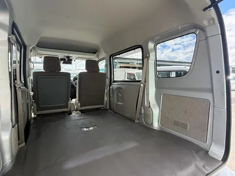 Nissan Clipper Van